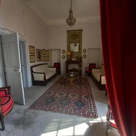 Séjour chez l'habitant Château De Sagriès